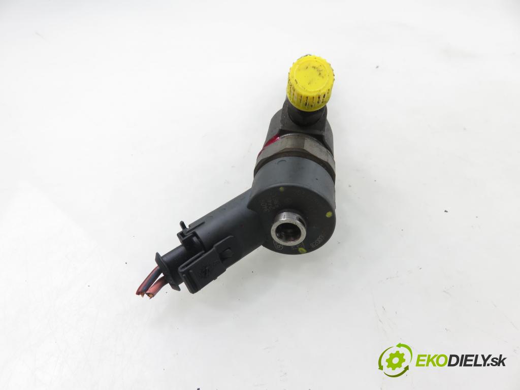 SUZUKI GRAND VITARA II (JT, TE, TD) SUV 2006 95,00 1.9 DDiS 129 4x4 - F9Q 264 1870,00 vstrekovač 8200389369 ; 0445110230 (Vstrekovač paliva)