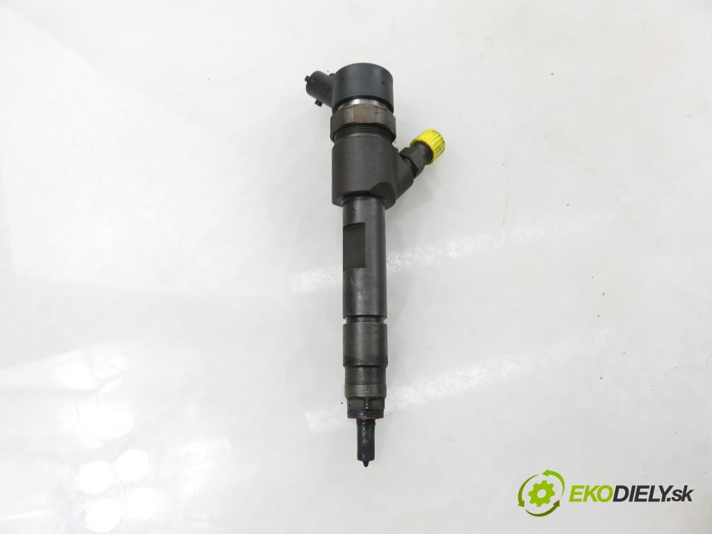 SUZUKI GRAND VITARA II (JT, TE, TD) SUV 2006 95,00 1.9 DDiS 129 4x4 - F9Q 264 1870,00 vstřikovač 8200389369 ; 0445110230 (Vstřikovač paliva)