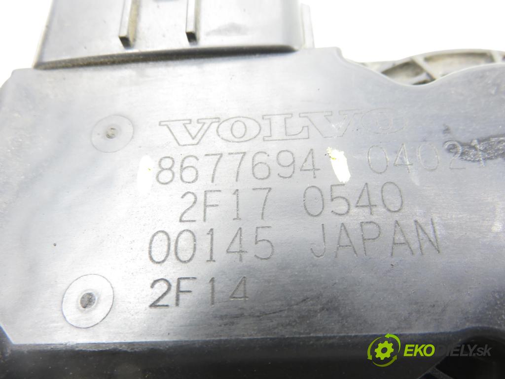 VOLVO V50 (MW) KOMBI 2005 103,00 2.4 - B 5244 S5 2435,00 Škrtiaca klapka 8677694 (Škrtiaca klapka)
