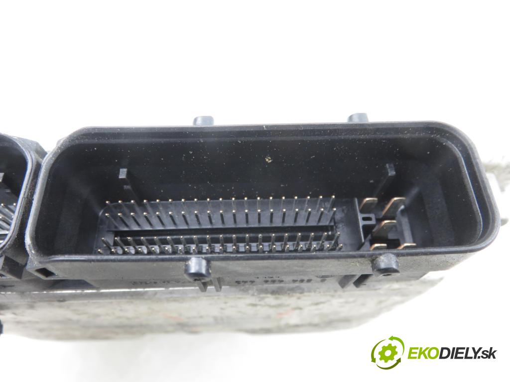 SKODA OCTAVIA I Combi (1U5) KOMBI 2003 66,00 1.9 TDI 90 - ALH 1896,00 řídící jednotka motora 038906012H ; 0281010129