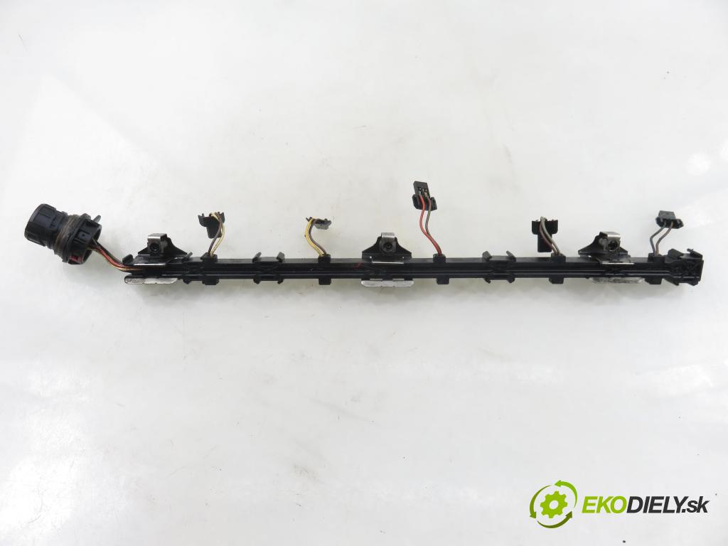 VW TRANSPORTER V Skrzynia (7HA, 7HH, 7EA, 7EH) FURGON 2006 96,00 2.5 TDI - AXD 2461,00 BALÍČEK: elektrická 07Z971824B