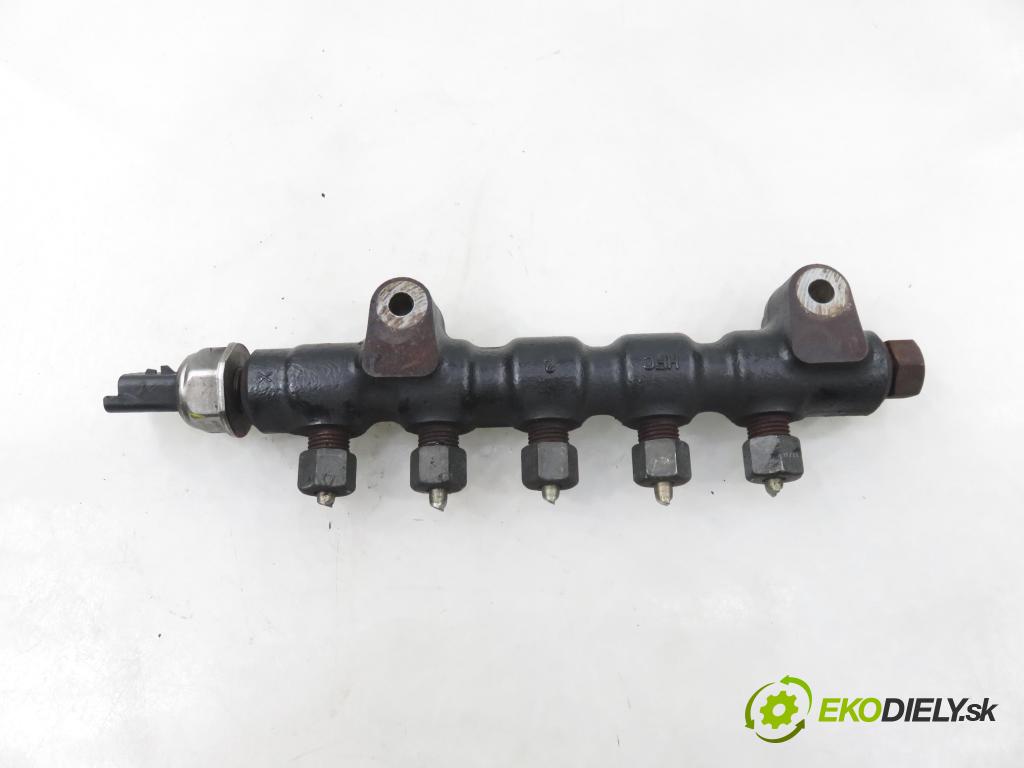 FORD FOCUS II (DA_, HCP) HB 2005 80,00 1.6 TDCi - G8DD 1560,00 lišta vstřikovací 965492680 ; 55PP0602 ; 9653981180 (Vstřikovací lišta)