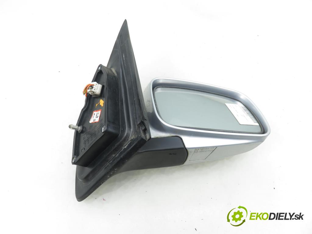 KIA SORENTO I (JC) SUV 2004 103,00 2.5 CRDi 140 - D4CB 2497,00 Spätné zrkadlo