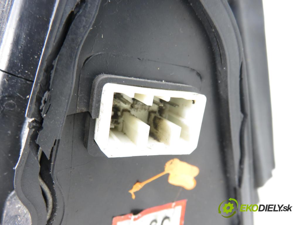 KIA SORENTO I (JC) SUV 2004 103,00 2.5 CRDi 140 - D4CB 2497,00 Spätné zrkadlo