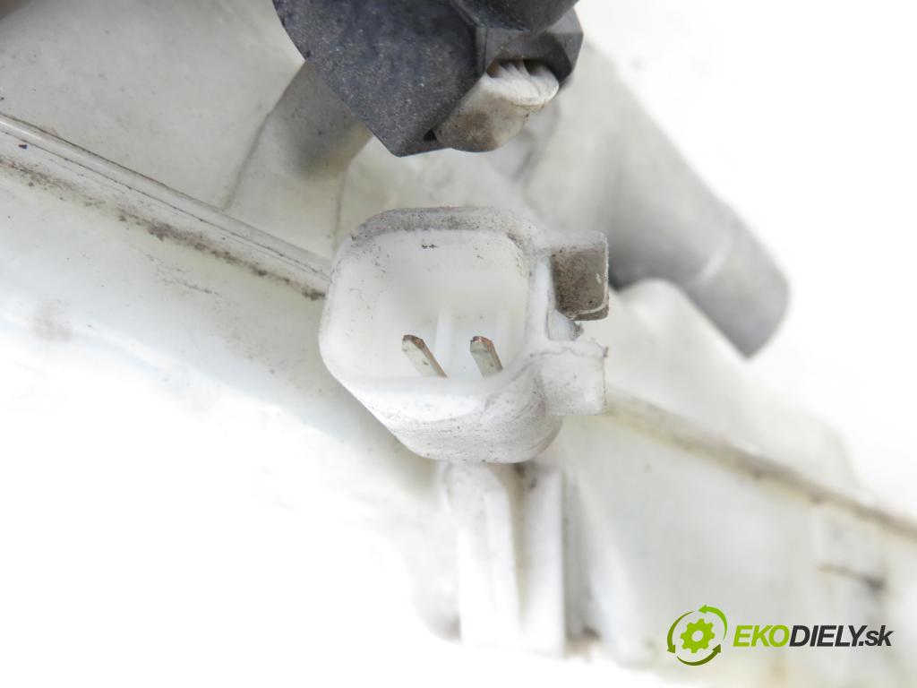 FORD FOCUS II Turnier (DA_, FFS, DS) KOMBI 2005 66,00 1.6 TDCI 90 1560,00 Posilovač 3M512B195HA ; 03776281024 (Servočerpadlo)