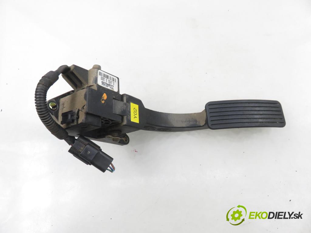 KIA SORENTO I (JC) SUV 2004 103,00 2.5 CRDi 140 - D4CB 2497,00 potenciometr plynového pedálu 10730006 (Potenciometr plynového pedálu)