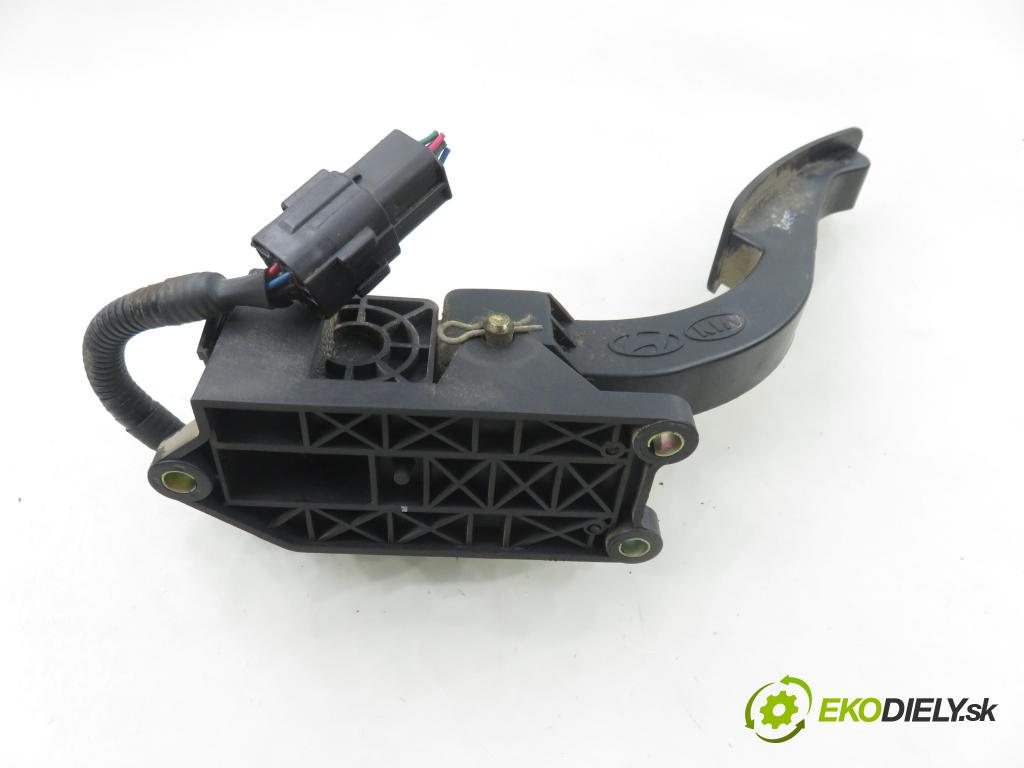 KIA SORENTO I (JC) SUV 2004 103,00 2.5 CRDi 140 - D4CB 2497,00 potenciometr plynového pedálu 10730006 (Potenciometr plynového pedálu)