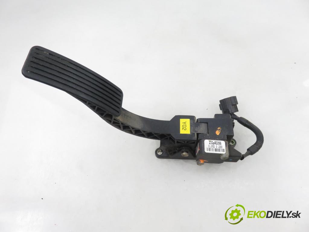 KIA SORENTO I (JC) SUV 2004 103,00 2.5 CRDi 140 - D4CB 2497,00 potenciometr plynového pedálu 10730006 (Potenciometr plynového pedálu)