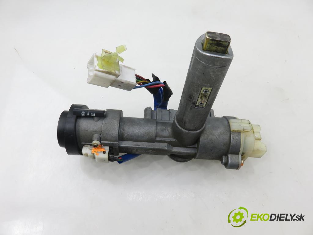 KIA SORENTO I (JC) SUV 2004 103,00 2.5 CRDi 140 - D4CB 2497,00 spinačka  (Spínacia skrinka)