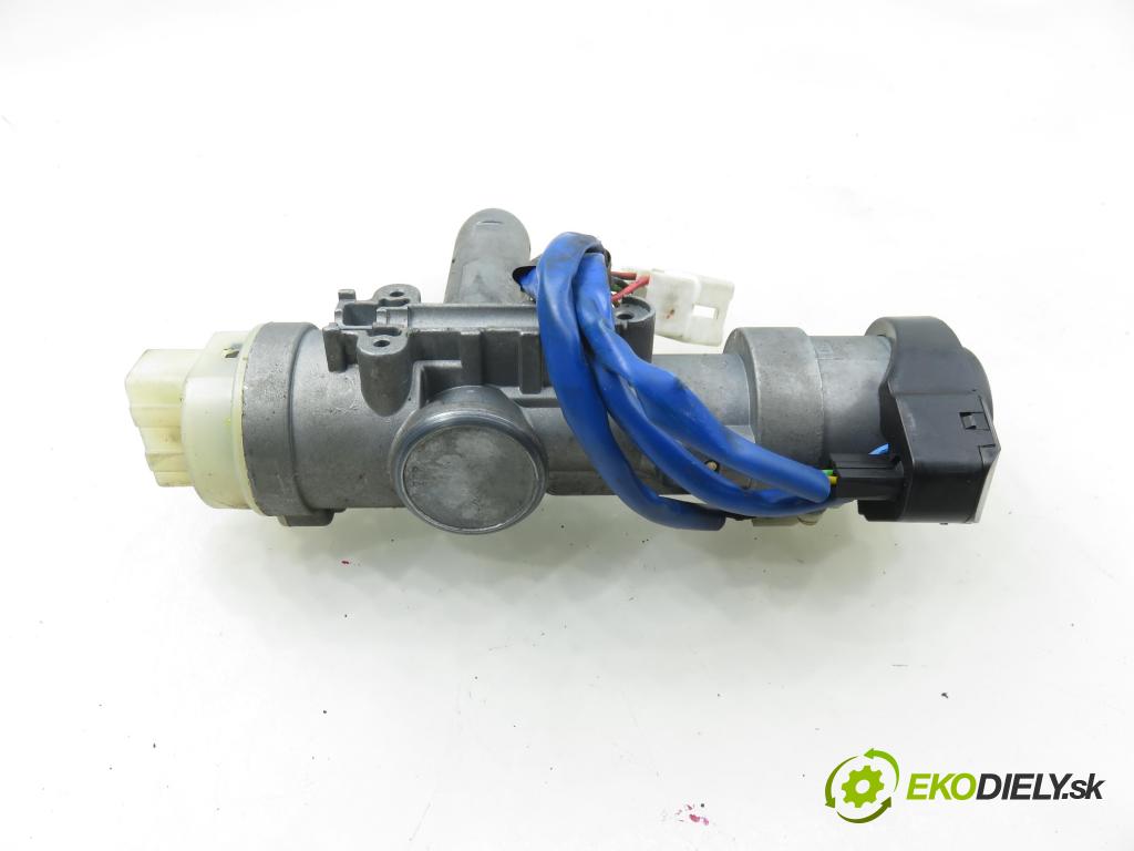 KIA SORENTO I (JC) SUV 2004 103,00 2.5 CRDi 140 - D4CB 2497,00 spinačka  (Spínacia skrinka)