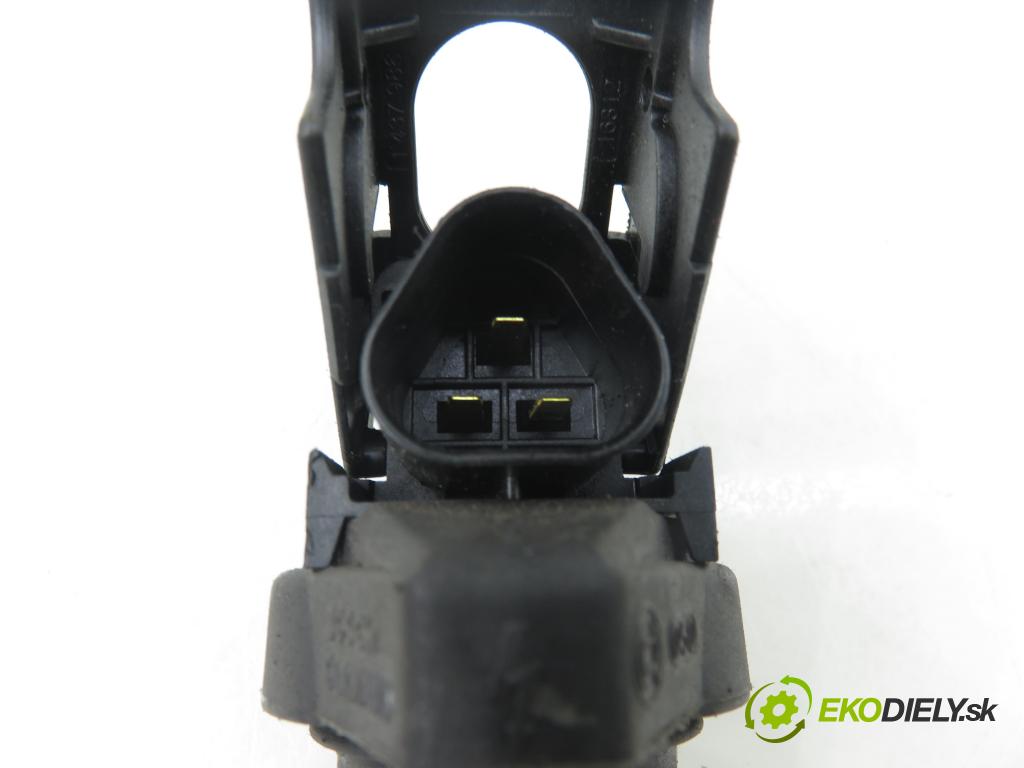 PEUGEOT 207 SW (WK_) KOMBI 2008 88,00 1.6 16V - 5FW (EP6) 1598,00 cívka zapalovací 0221504470 ; 8647689