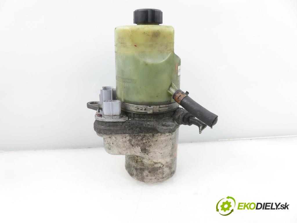 FORD FOCUS II Turnier (DA_, FFS, DS) KOMBI 2005 66,00 1.6 TDCI 90 1560,00 pumpa servočerpadlo HYD-EL. 4M513K514CF