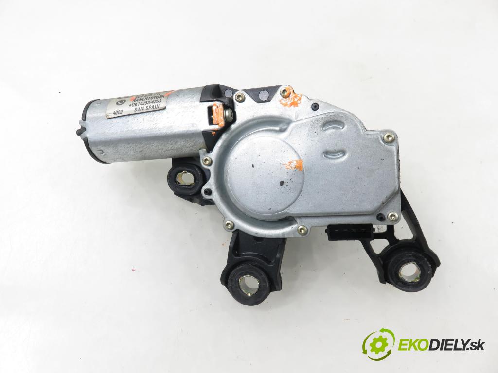 SKODA OCTAVIA I Combi (1U5) KOMBI 2003 66,00 1.9 TDI 90 - ALH 1896,00 motorek stěrače ZADNÍ: 1U9955711