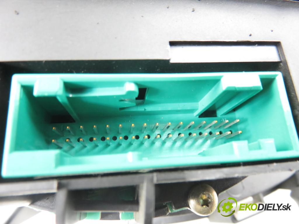 SKODA OCTAVIA I Combi (1U5) KOMBI 2003 66,00 1.9 TDI 90 - ALH 1896,00 prístrojovka elektrický 1U0920811F