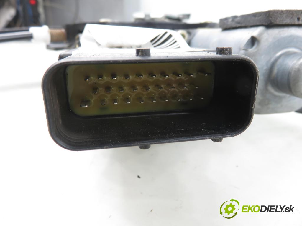 SKODA OCTAVIA I Combi (1U5) KOMBI 2003 66,00 1.9 TDI 90 - ALH 1896,00 Mechanizmus okien 0130821731