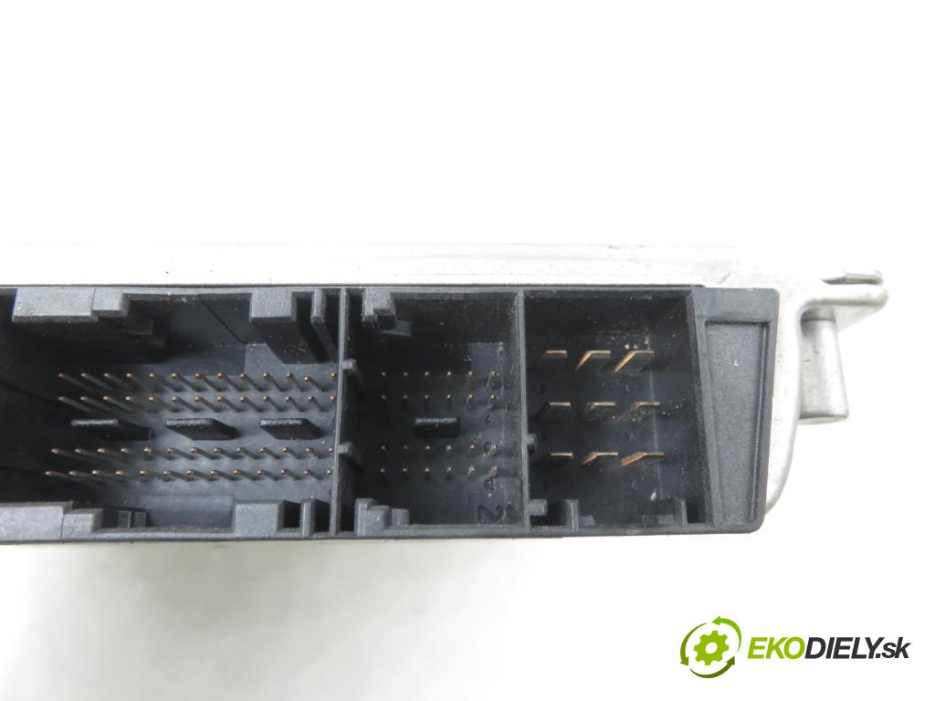 BMW 3 (E46) SEDAN 1999 77,00 316 i 105 - M43 B19 (194E1) 1895,00 Riadiaca jednotka Motor 1430940 ; 0261204420