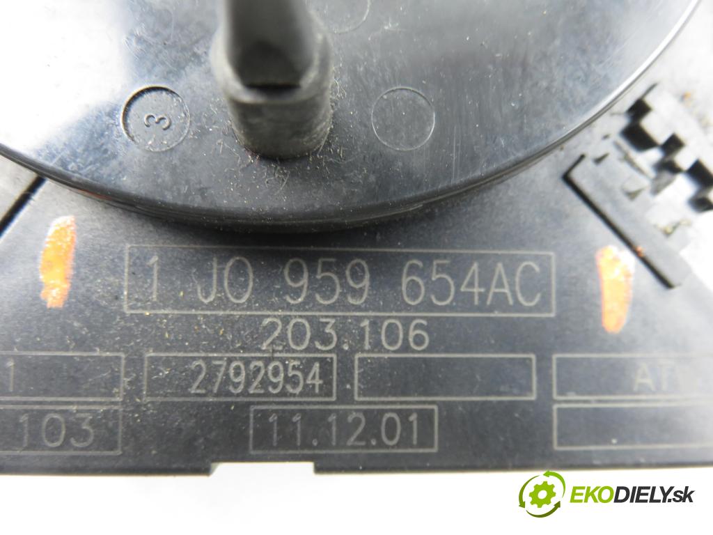 SKODA OCTAVIA I Combi (1U5) KOMBI 2003 66,00 1.9 TDI 90 - ALH 1896,00 PÁSKA: air BAG 1J0959654AC