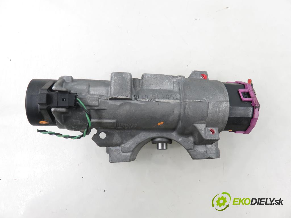 SKODA OCTAVIA I Combi (1U5) KOMBI 2003 66,00 1.9 TDI 90 - ALH 1896,00 spínačka 4B0905851B (Spínací skříňka)