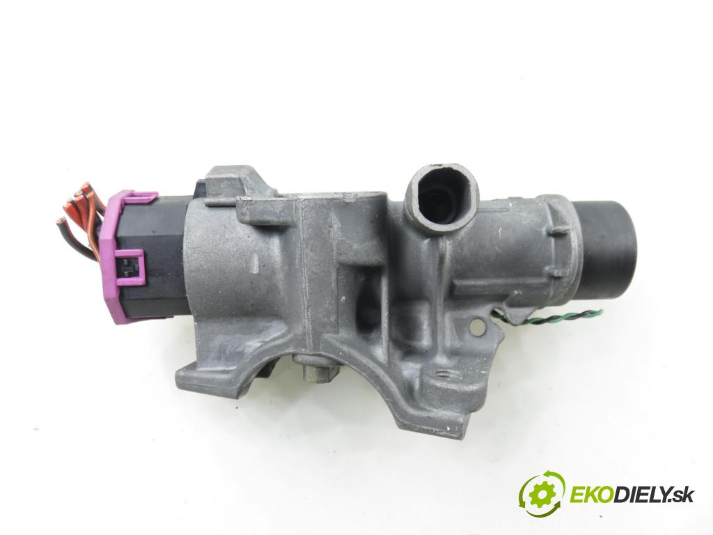 SKODA OCTAVIA I Combi (1U5) KOMBI 2003 66,00 1.9 TDI 90 - ALH 1896,00 spínačka 4B0905851B (Spínací skříňka)