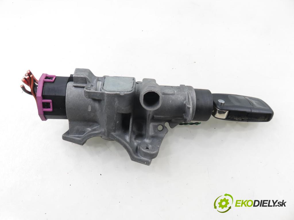 SKODA OCTAVIA I Combi (1U5) KOMBI 2003 66,00 1.9 TDI 90 - ALH 1896,00 spínačka 4B0905851B (Spínací skříňka)