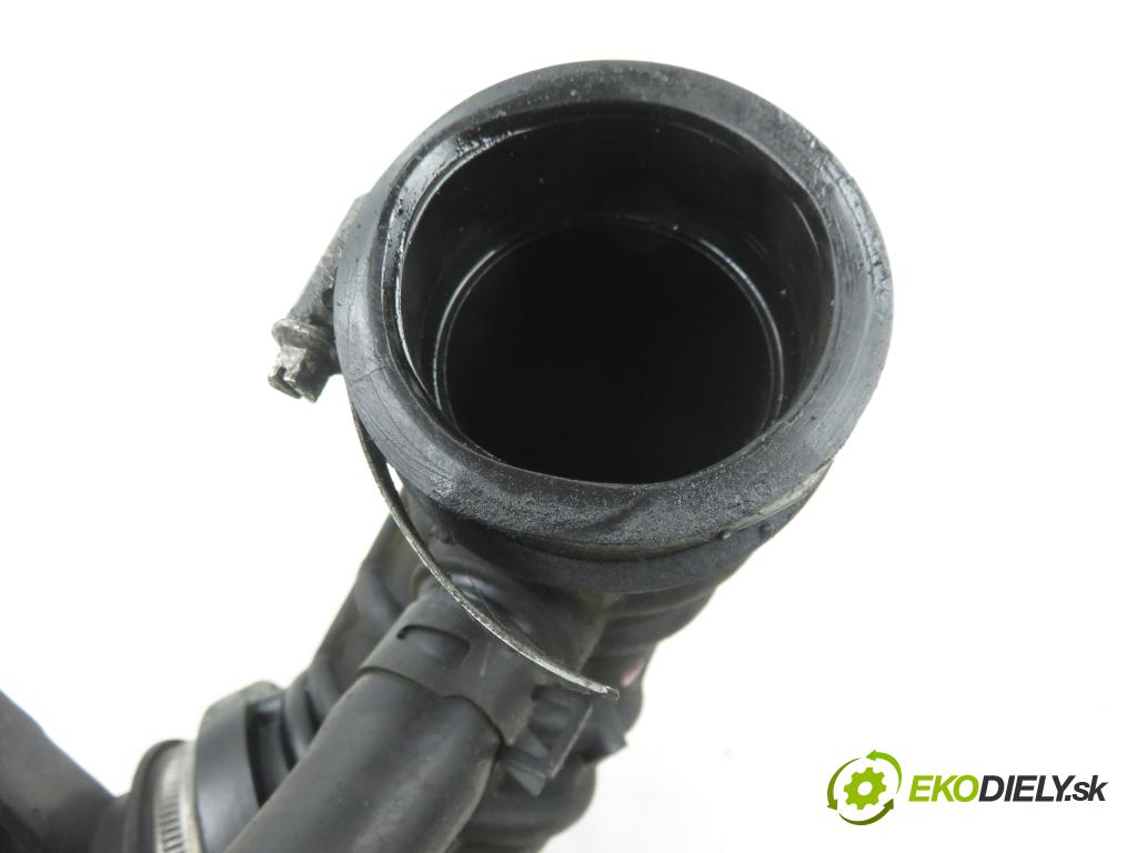 CHEVROLET CAPTIVA (C100, C140) SUV 2007 110,00 2.0 D 4WD 1991,00 Rúra přívodu vzduchu 96628984 ; 96628960 ; 96440472