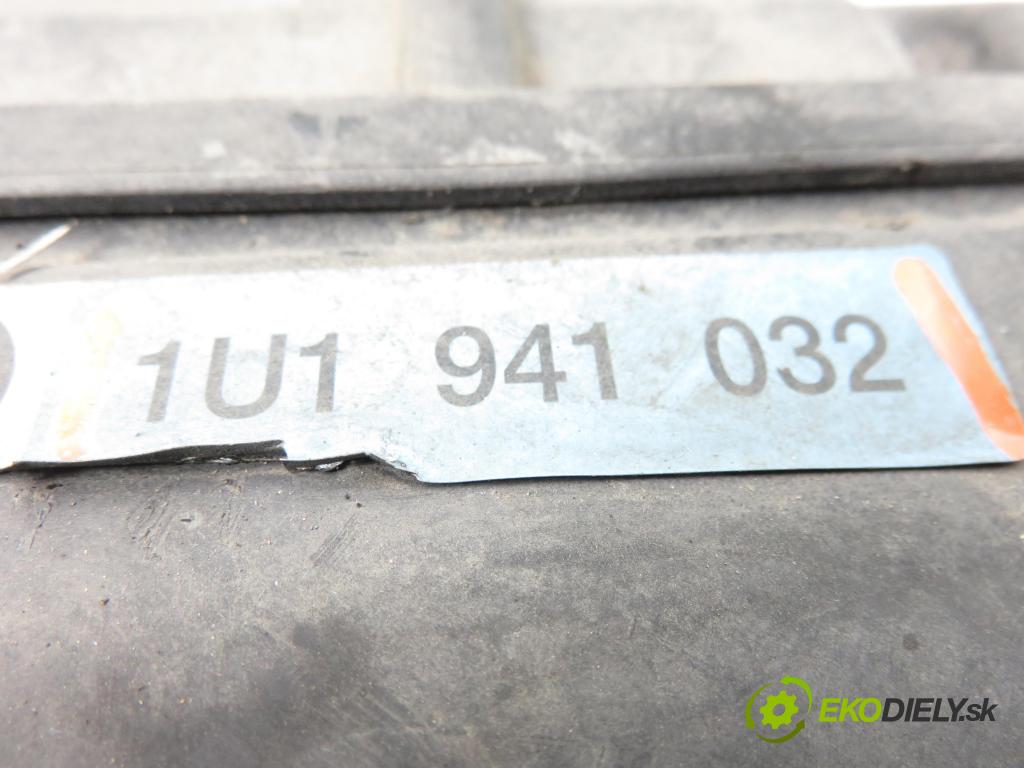 SKODA OCTAVIA I Combi (1U5) KOMBI 2003 66,00 1.9 TDI 90 - ALH 1896,00 světlo PP 1U1941032 ; 1307329069