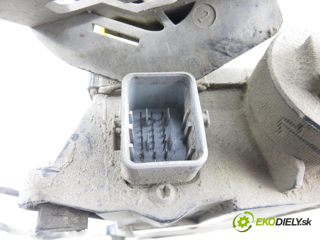 RENAULT GRAND SCENIC II (JM0/1_) VAN 2005 83,00 1.6 - K4M 782 1598,00 BRZDA: ručny elektrický 8200418648