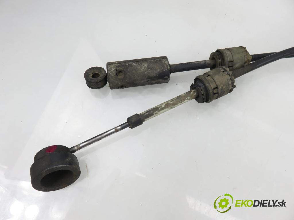 RENAULT GRAND SCENIC II (JM0/1_) VAN 2005 83,00 1.6 - K4M 782 1598,00 ZVEDÁK: 8200520084