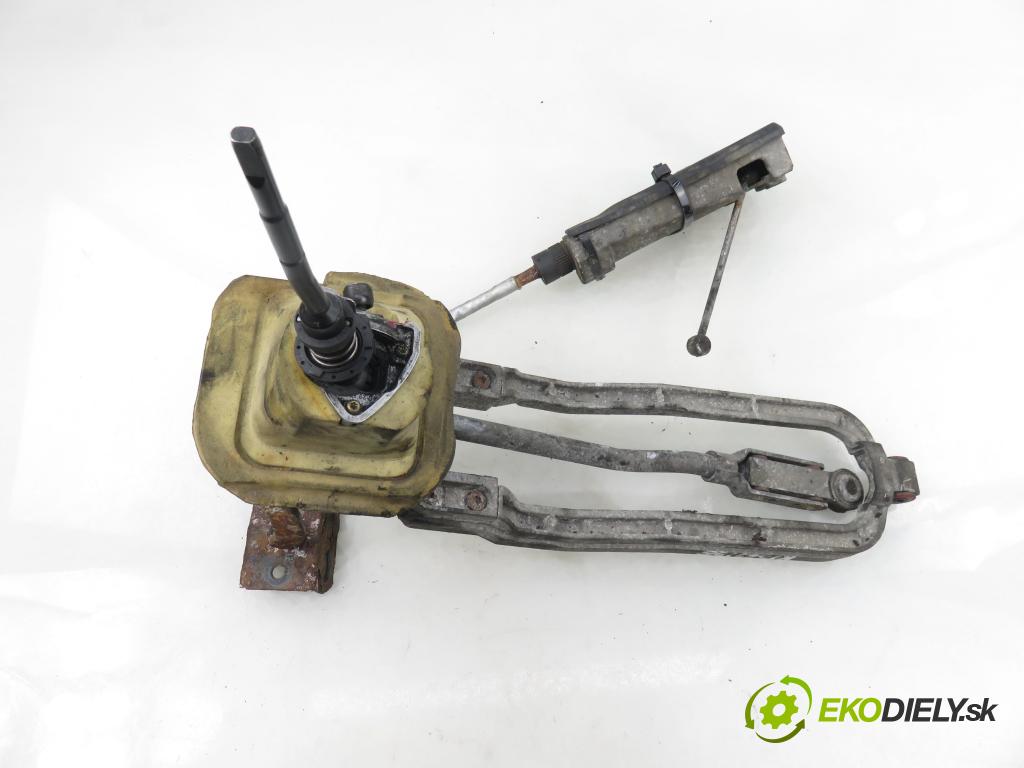 MERCEDES-BENZ KLASA C coupe (CL203) COUPE 2001 120,00 C 200 Kompressor (203.745) - M 111.955 1998,00 ZVEDÁK: 20326009