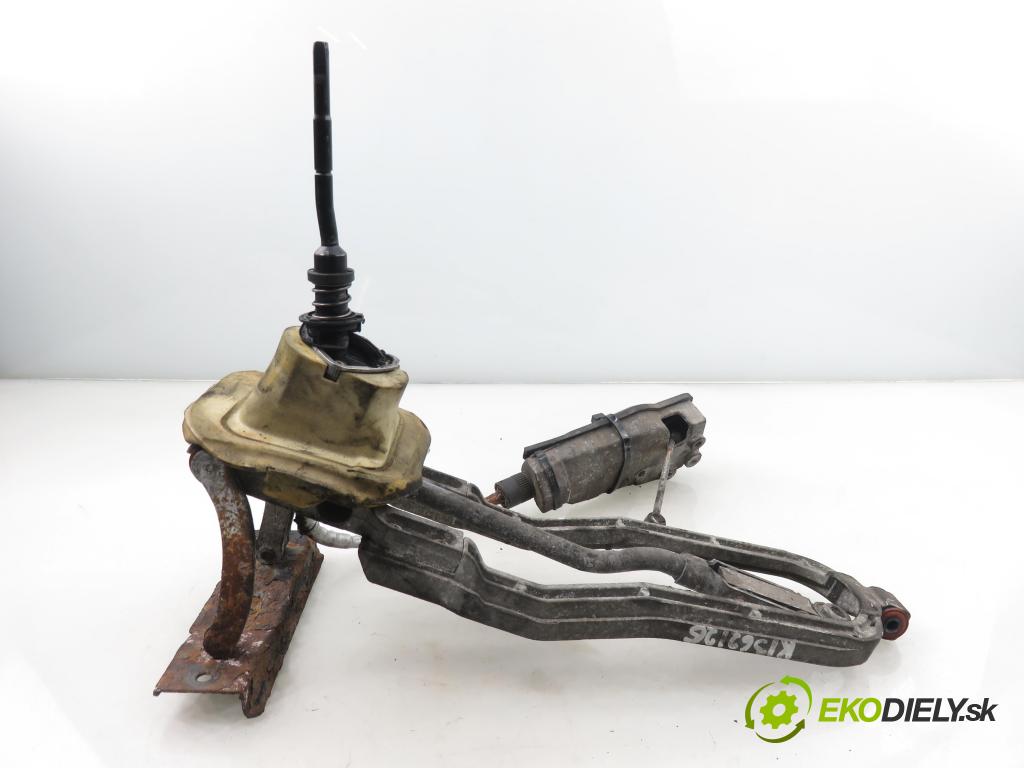 MERCEDES-BENZ KLASA C coupe (CL203) COUPE 2001 120,00 C 200 Kompressor (203.745) - M 111.955 1998,00 ZVEDÁK: 20326009