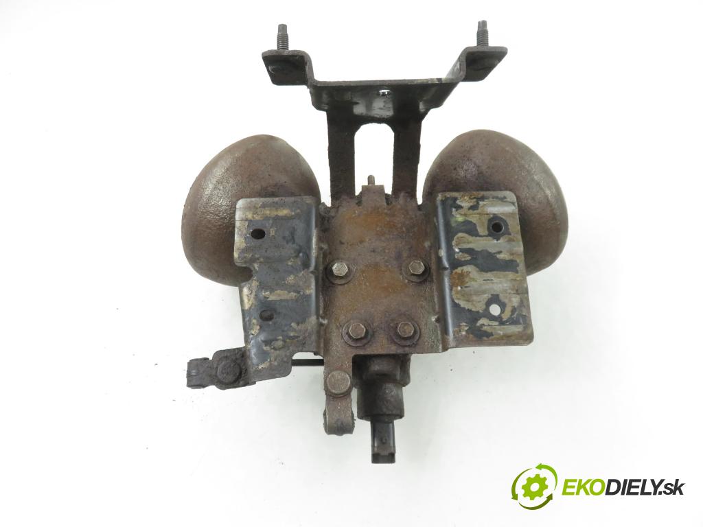 CITROEN C5 III Break (RW_) KOMBI 2009 100,00 2.0 HDi - RHR (DW10BTED4) 1997,00 rozdělovač hydraulický  (Rozdělovač)