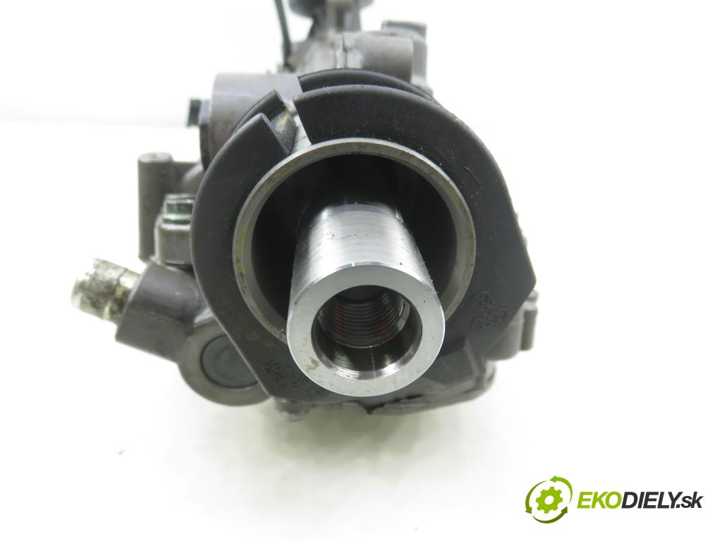 VW GOLF V (1K1) HB 2005 77,00 1.9 TDI - BXE 1896,00 řízení ZE posilovačem 1K1423051AS ; 1K1909144E ; 7805277140