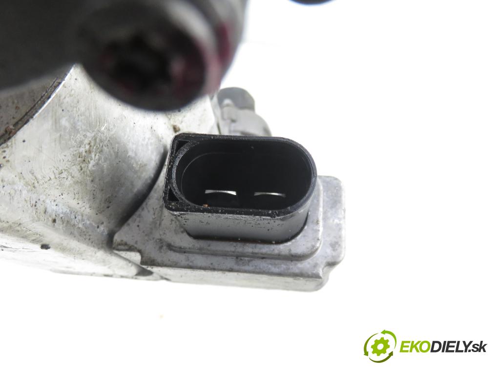 VW GOLF V (1K1) HB 2005 77,00 1.9 TDI - BXE 1896,00 řízení ZE posilovačem 1K1423051AS ; 1K1909144E ; 7805277140