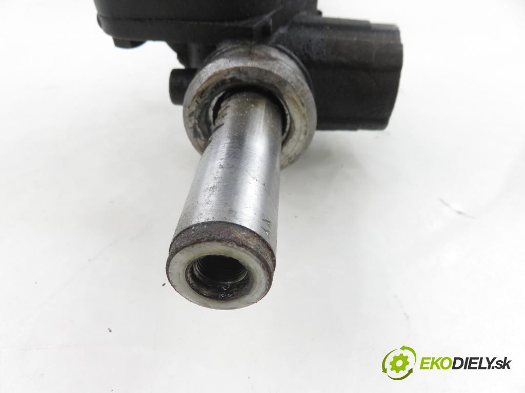 RENAULT SCENIC I (JA0/1_) MINIVAN 2001 75,00 1.9 dCi 102 - F9Q 732 1870,00 řízení ZE posilovačem 6820000021