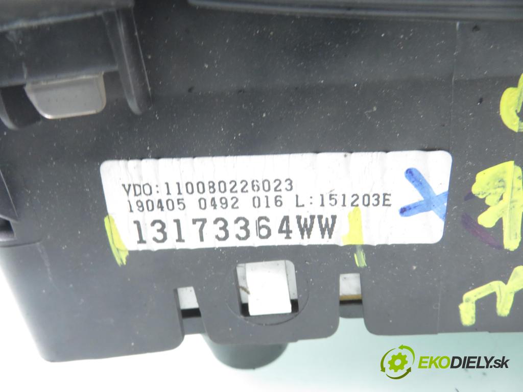 OPEL CORSA C (X01) HB 2004 59,00 1.2 16V Twinport 80 - Z 12 XEP 1229,00 Prístrojovka elektrický 13173364WW