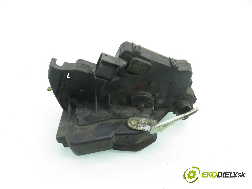 BMW 3 (E46) SEDAN 1999 77,00 316 i 105 - M43 B19 (194E1) 1895,00 zámok 8196031