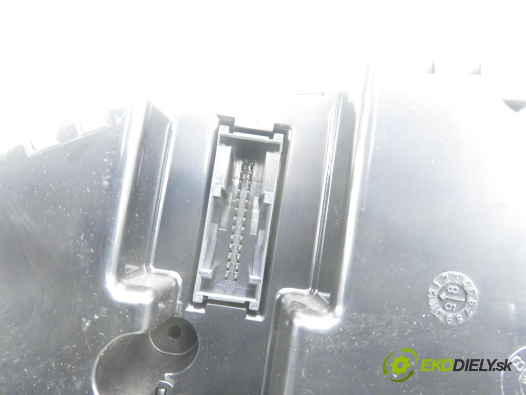 BMW 3 (E46) SEDAN 1999 77,00 316 i 105 - M43 B19 (194E1) 1895,00 Prístrojovka elektrický 6901922 ; 0263606217