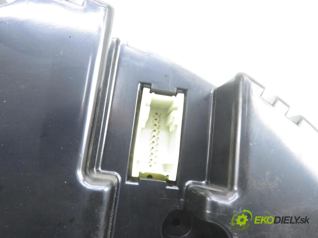 BMW 3 (E46) SEDAN 1999 77,00 316 i 105 - M43 B19 (194E1) 1895,00 Prístrojovka elektrický 6901922 ; 0263606217