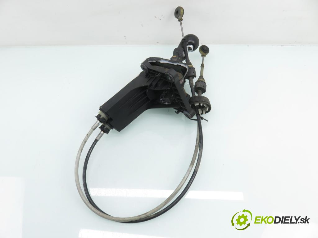 OPEL ZAFIRA B (A05) MINIVAN 2005 88,00 1.9 CDTI 8V 120 - Z 19 DT 1910,00 ZVEDÁK: 