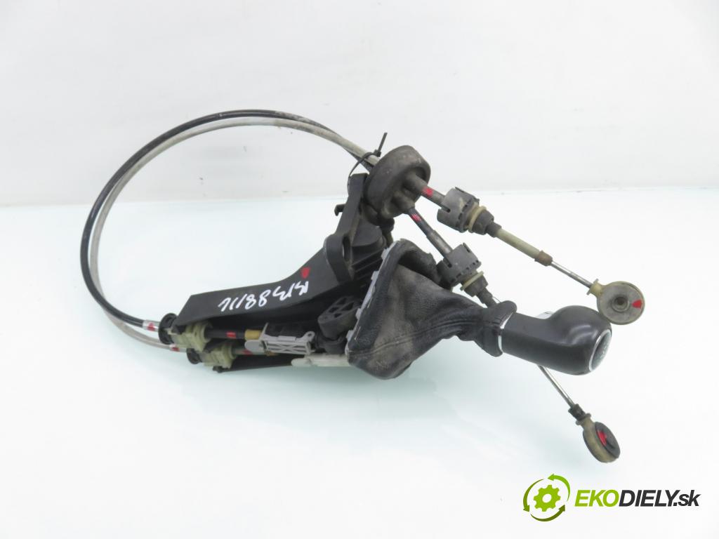 OPEL ZAFIRA B (A05) MINIVAN 2005 88,00 1.9 CDTI 8V 120 - Z 19 DT 1910,00 ZVEDÁK: