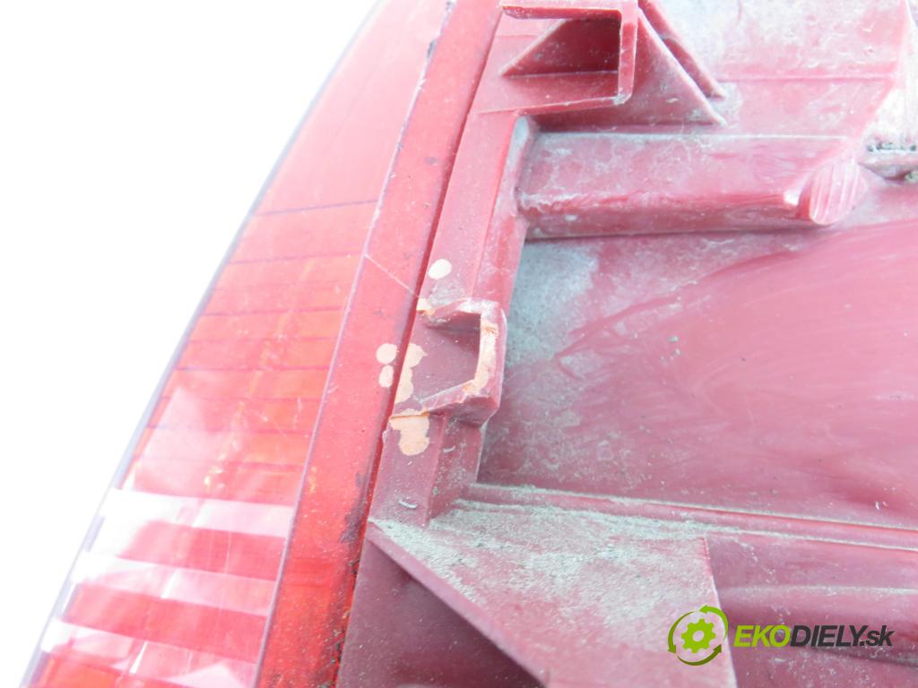 PEUGEOT 308 SW KOMBI 2008 88,00 1.6 16V - 5FW (EP6) 1598,00 světlo levé zadní 96814447XT