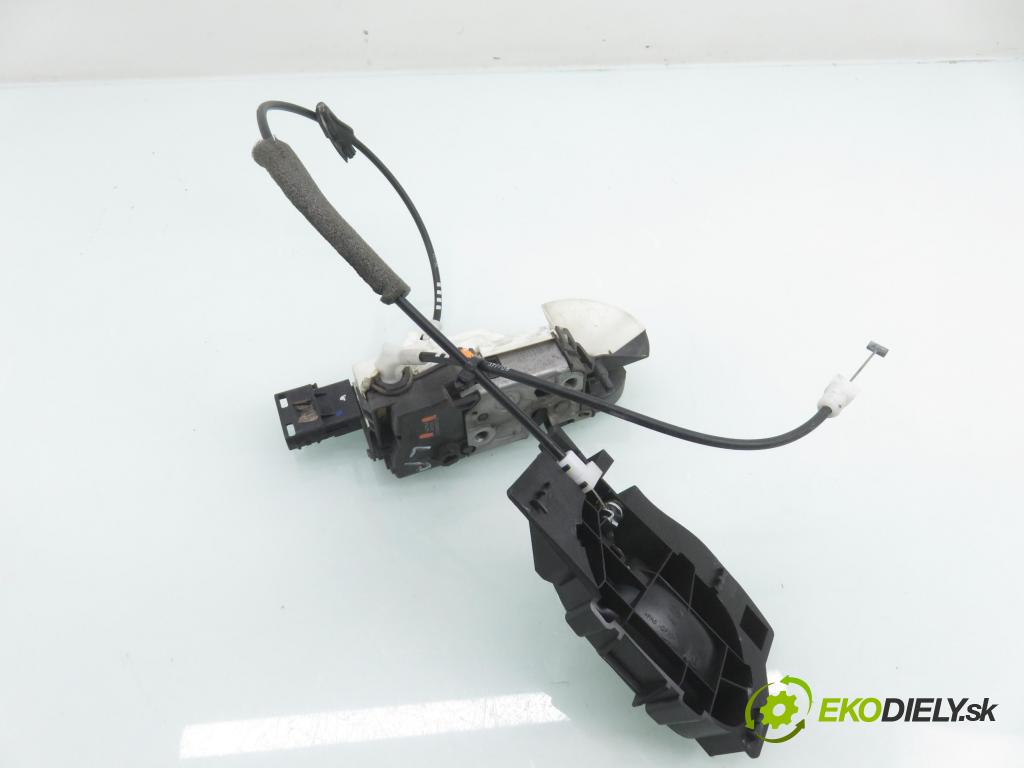 PEUGEOT 308 SW KOMBI 2008 88,00 1.6 16V - 5FW (EP6) 1598,00 zámok 567148