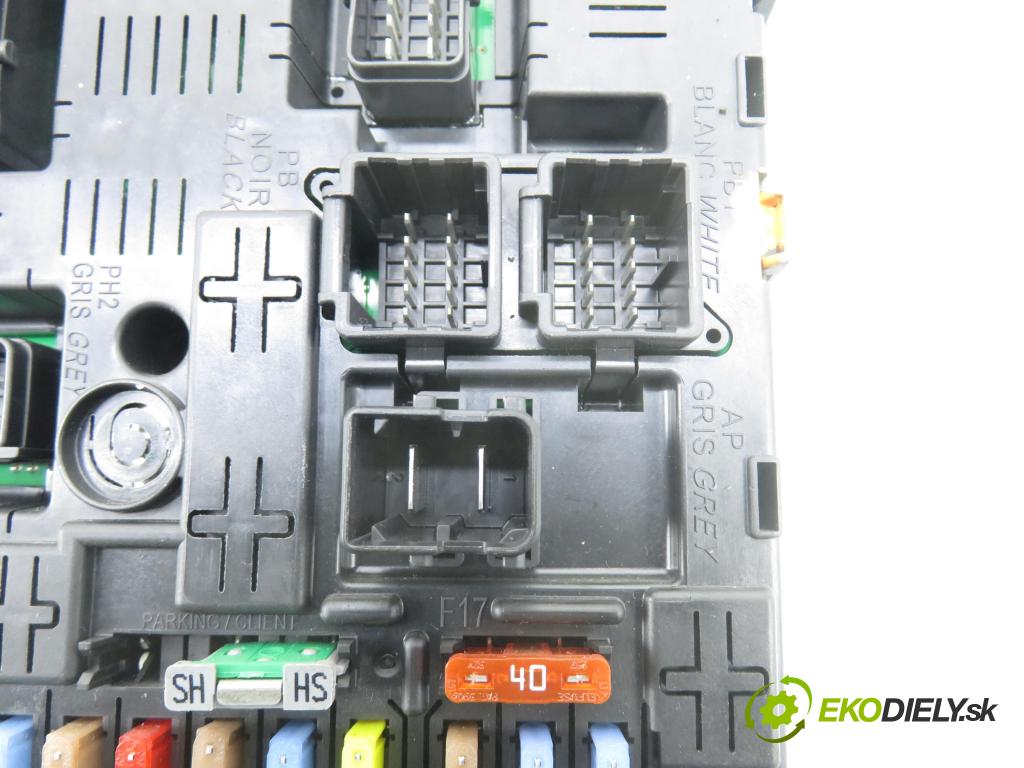 PEUGEOT 308 SW KOMBI 2008 88,00 1.6 16V - 5FW (EP6) 1598,00 MODUL BSI 966405908001