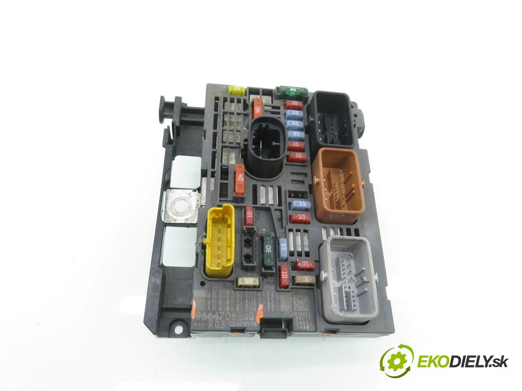 PEUGEOT 308 SW KOMBI 2008 88,00 1.6 16V - 5FW (EP6) 1598,00 MODUL BSM 9664706280