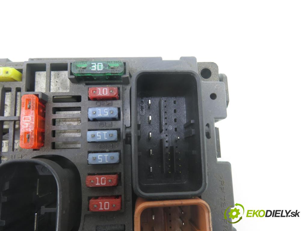 PEUGEOT 308 SW KOMBI 2008 88,00 1.6 16V - 5FW (EP6) 1598,00 MODUL BSM 9664706280