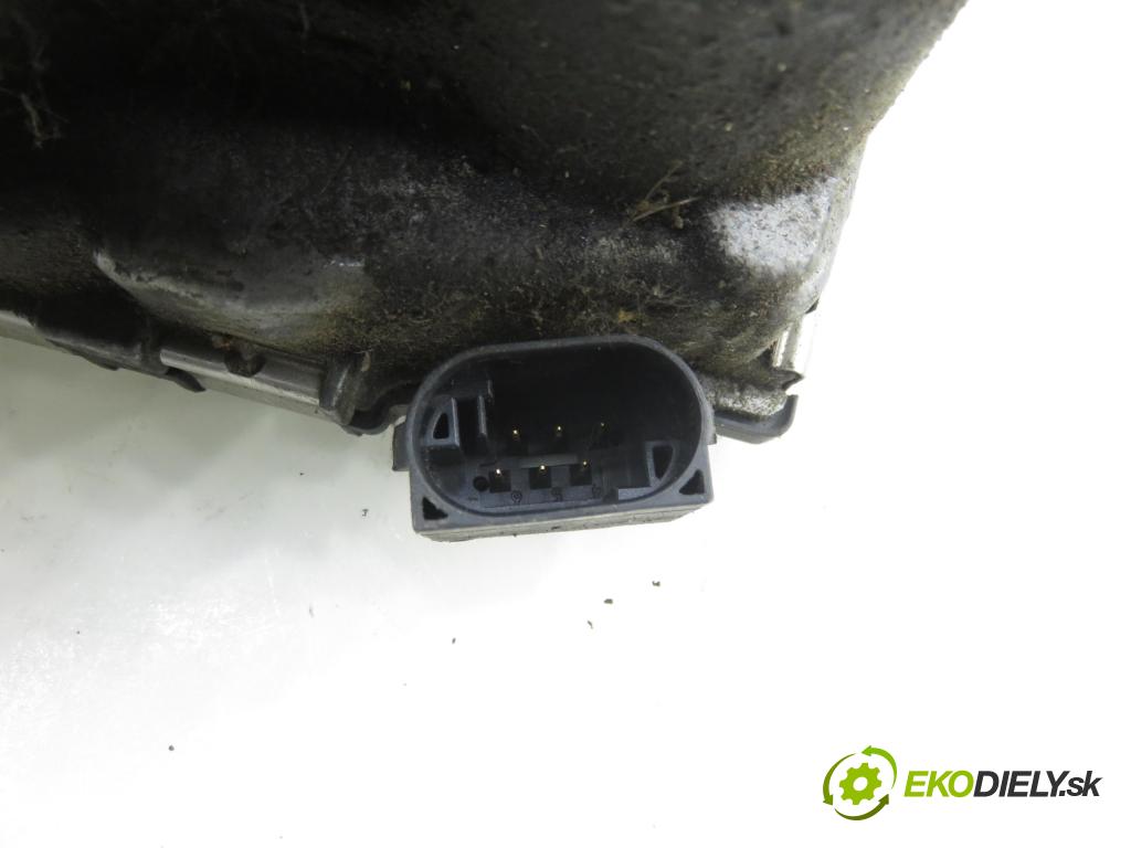 OPEL CORSA C (X01) HB 2004 59,00 1.2 16V Twinport 80 - Z 12 XEP 1229,00 škrtíci klapka 24420536 ; 0280750133 (Škrticí klapka)