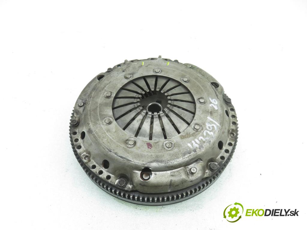 VW GOLF IV (1J1) HB 2001 66,00 1.9 TDI 90 - ALH 1896,00 řemenice zotrvačník: 1878043141 ; C0702510 ; 3082231031