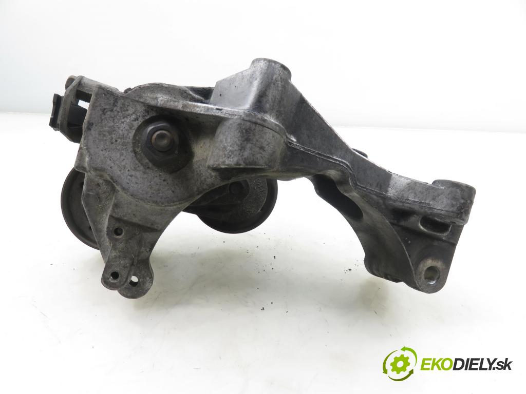 OPEL ZAFIRA B (A05) MINIVAN 2008 92,00 1.7 CDTI - A 17 DTR 1686,00 uchycení alternátora 898005563