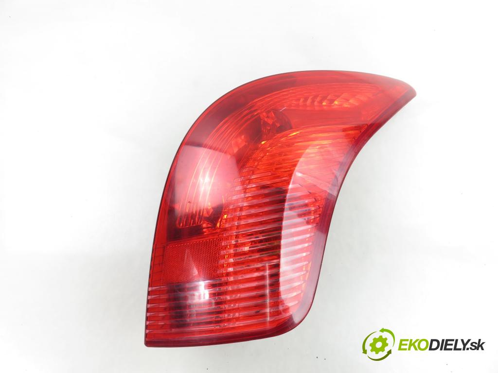 PEUGEOT 308 SW KOMBI 2008 88,00 1.6 16V - 5FW (EP6) 1598,00 světlo pravé zadní 96814438XT