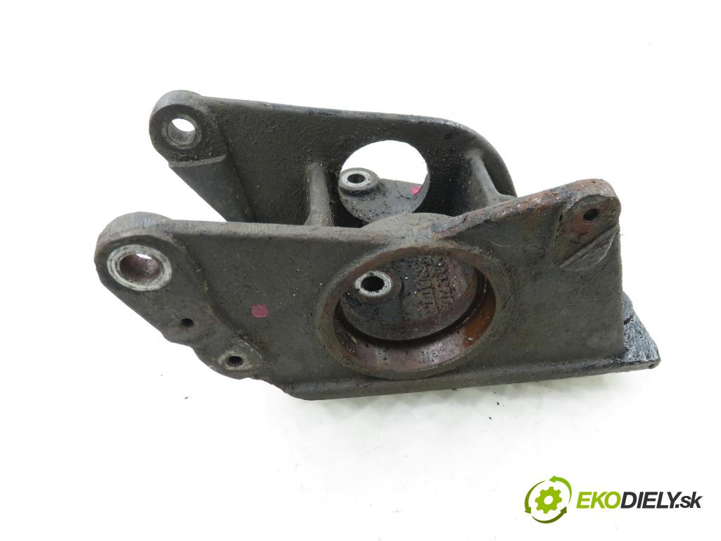 OPEL MOVANO Furgon (X70) FURGON 2005 84,00 2.5 DTI - G9U 724 2464,00 podpěra poloosi 8200027177B